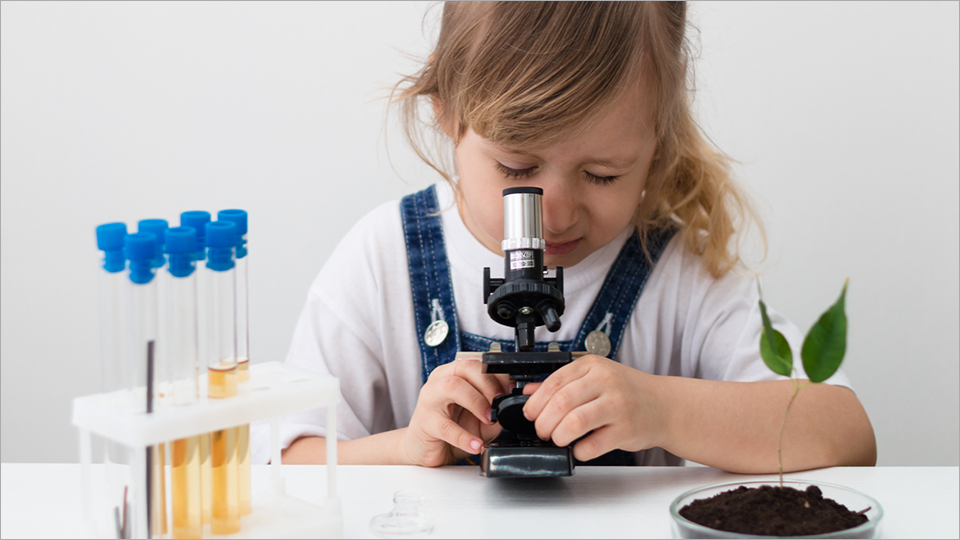 TOP 7 Best Microscope for Kids Reviewed & Tested in 2020