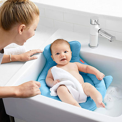Skip Hop - Stylish and Ergonomically Shaped. Designed for newborns, 0-6 months